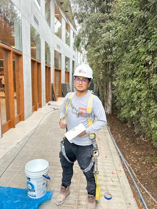 about-sec-img1